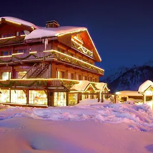 4* Hotel Grand Au Rond Point Des Pistes
