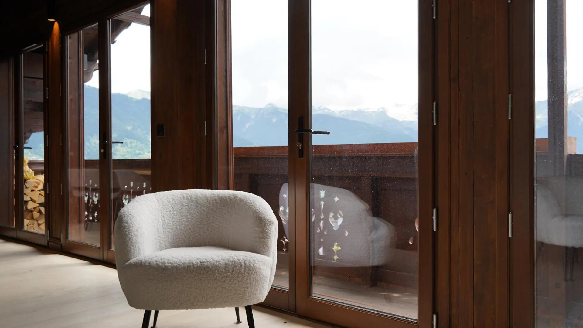 Chalet Ski Au Pied Lumineux - Courchevel La Tania France
